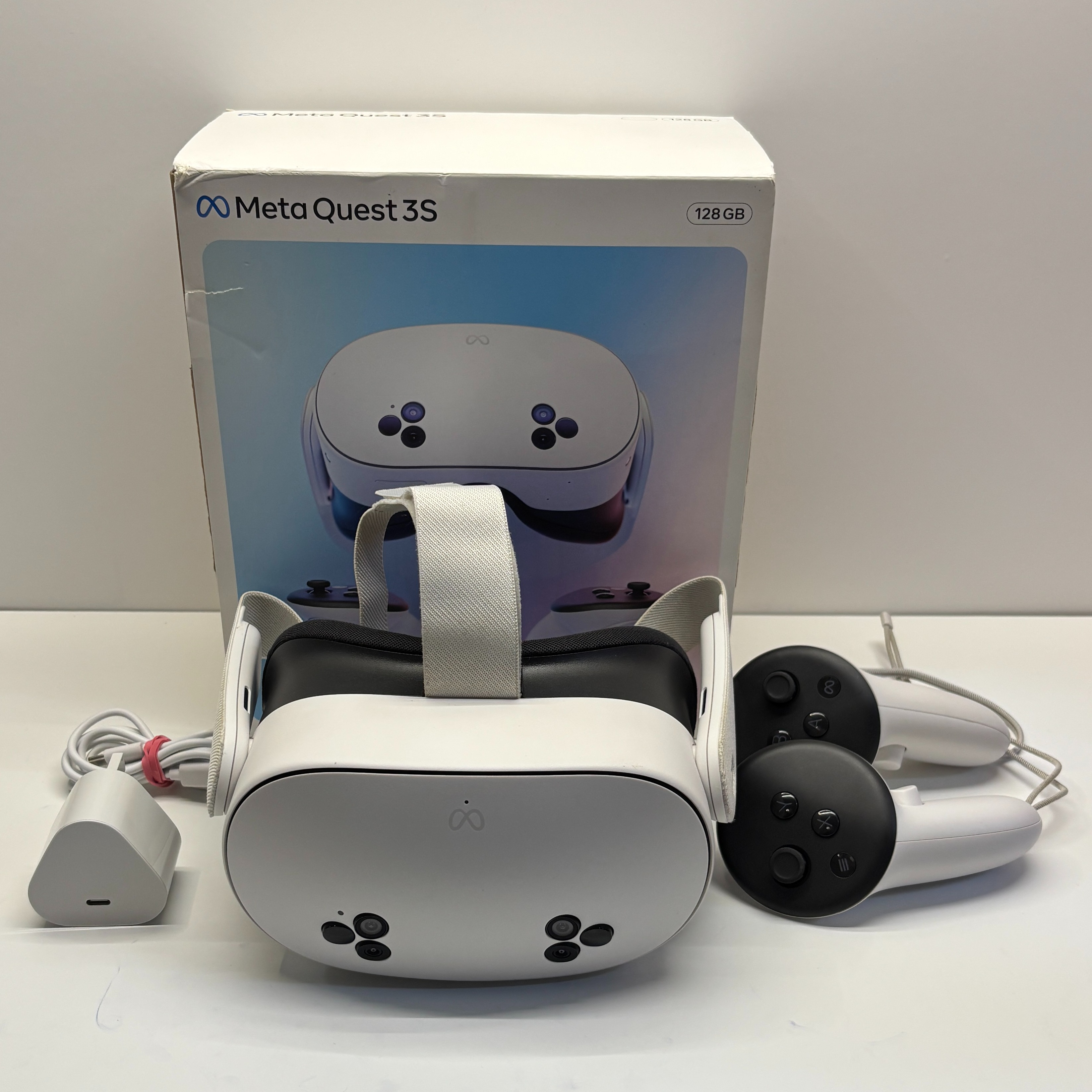 Pre-owned Meta Quest 3s VR Headset 128GB Boxed - Own4Less
